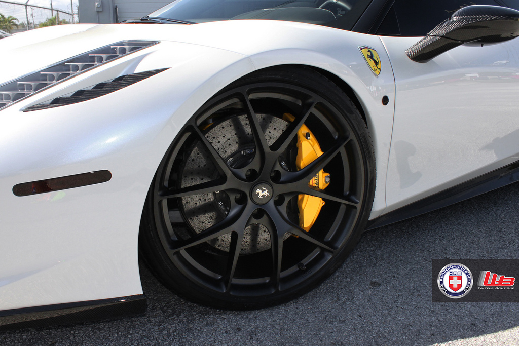 2013 Ferrari 458 Italia photo