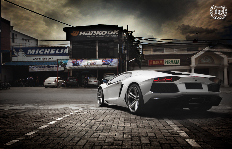 2012 Lamborghini Aventador photo