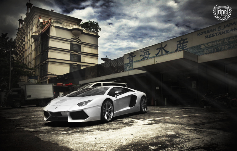 2012 Lamborghini Aventador photo