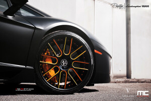 2012 Lamborghini Aventador