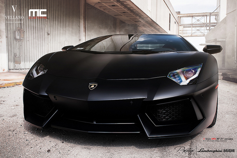 2012 Lamborghini Aventador photo