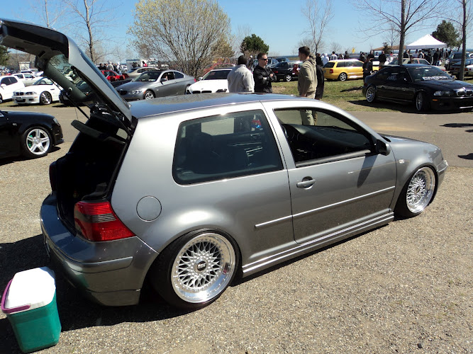 2005 Volkswagen Golf photo