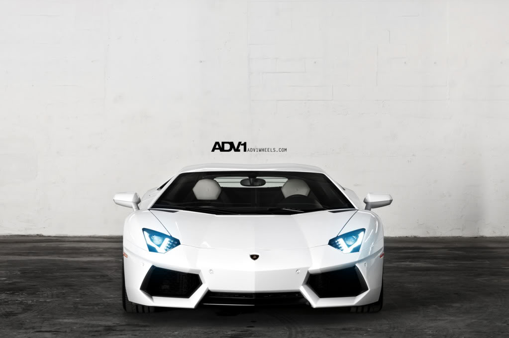 2012 Lamborghini Aventador photo