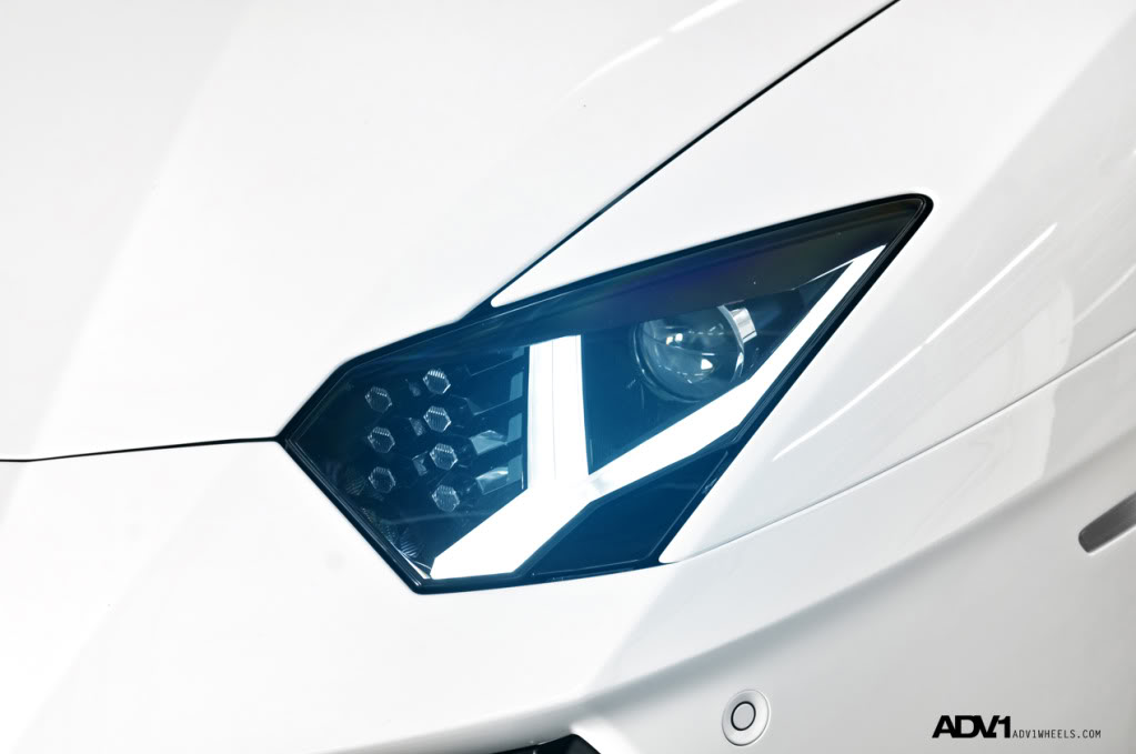 2012 Lamborghini Aventador photo