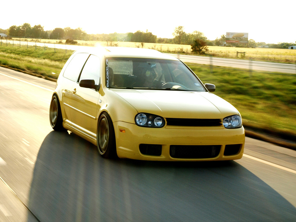 2005 Volkswagen Golf photo