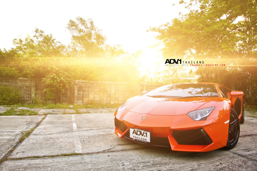 2012 Lamborghini Aventador photo