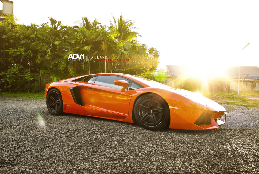 2012 Lamborghini Aventador photo