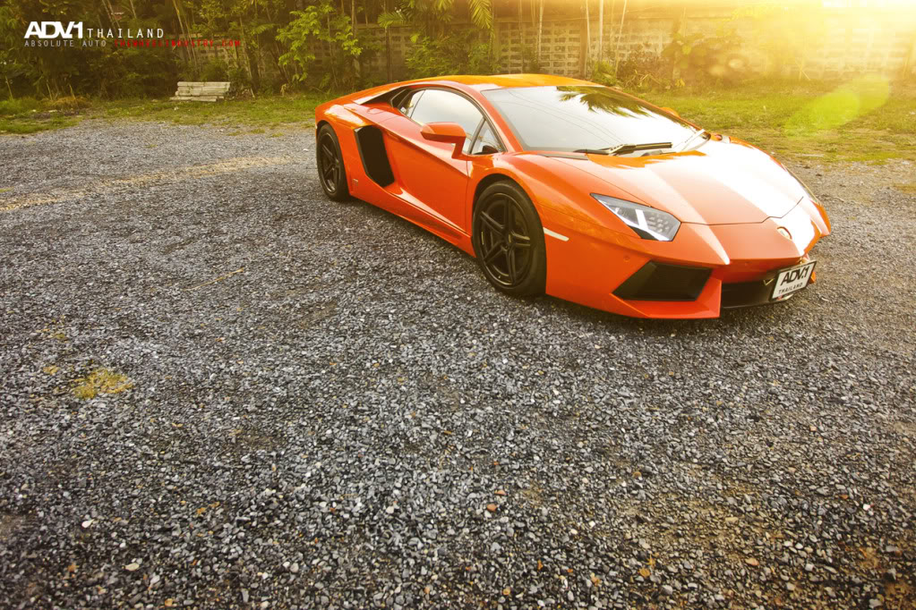2012 Lamborghini Aventador photo