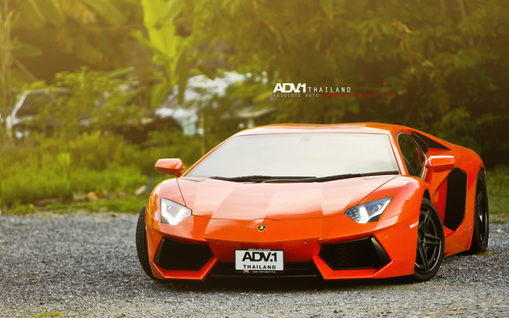 2012 Lamborghini Aventador photo