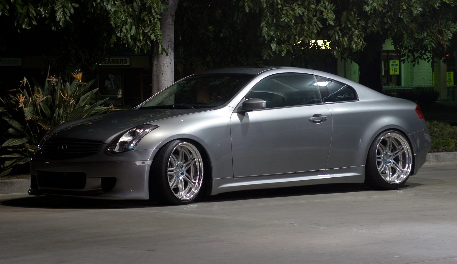 2005 Infiniti G35 photo