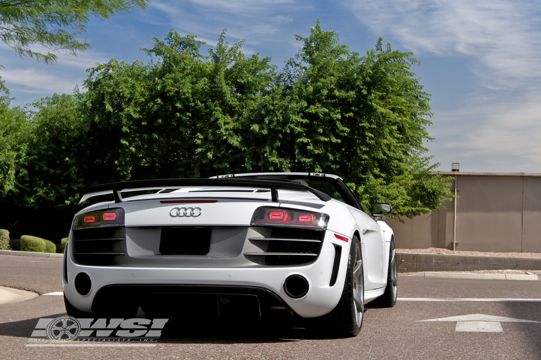 2011 Audi R8 photo