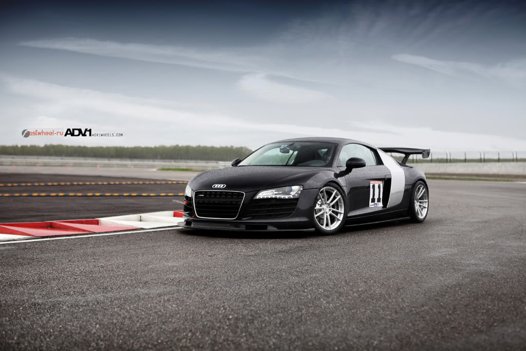 2011 Audi R8 photo