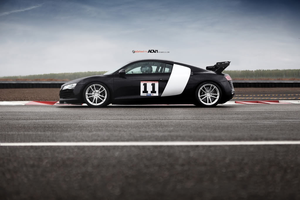2011 Audi R8 photo