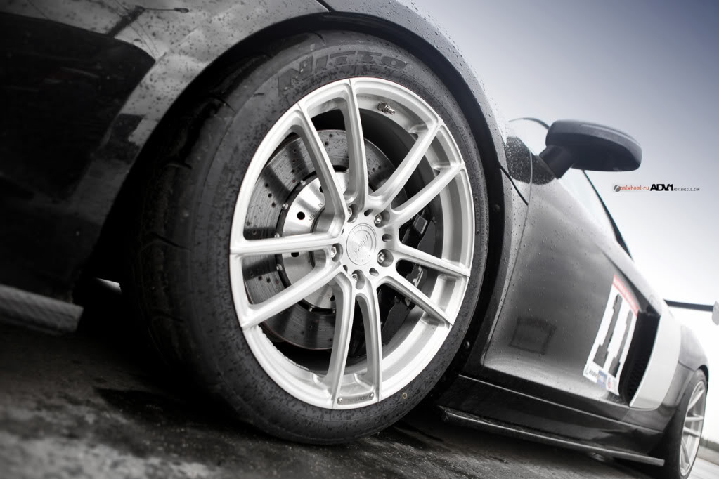 2011 Audi R8 photo