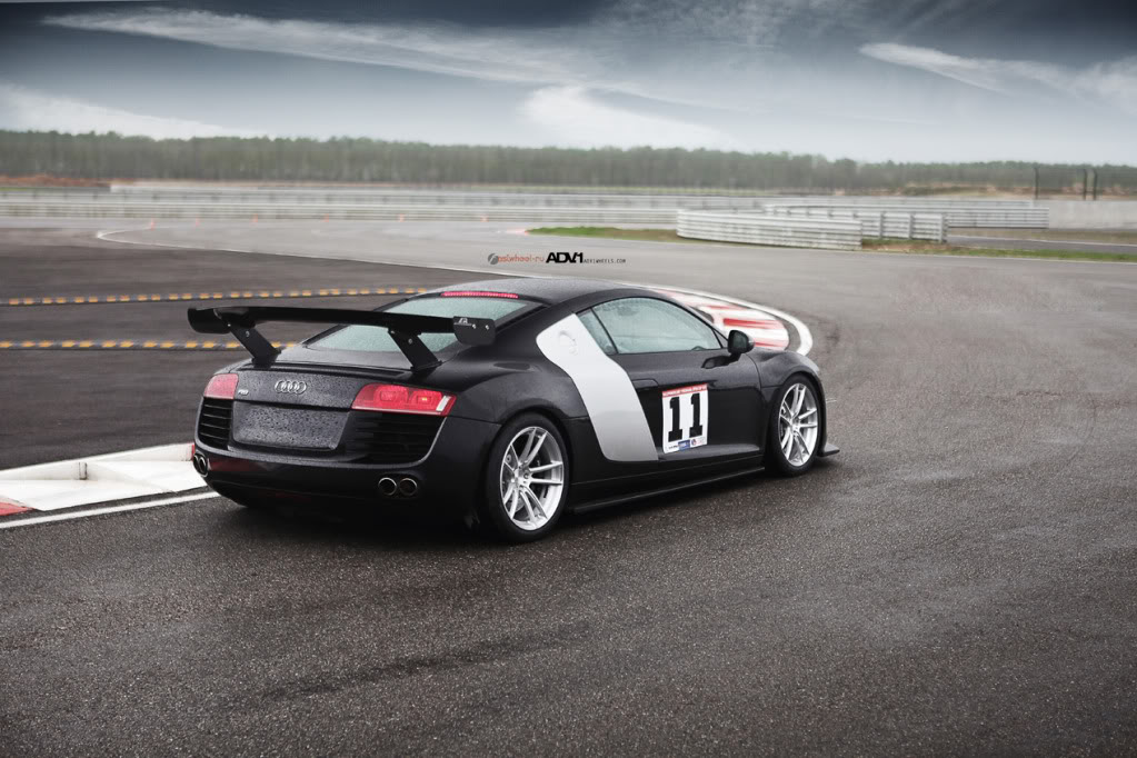 2011 Audi R8 photo