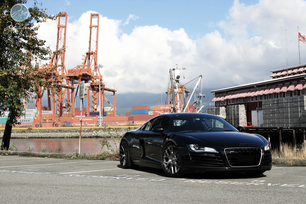 2011 Audi R8 photo