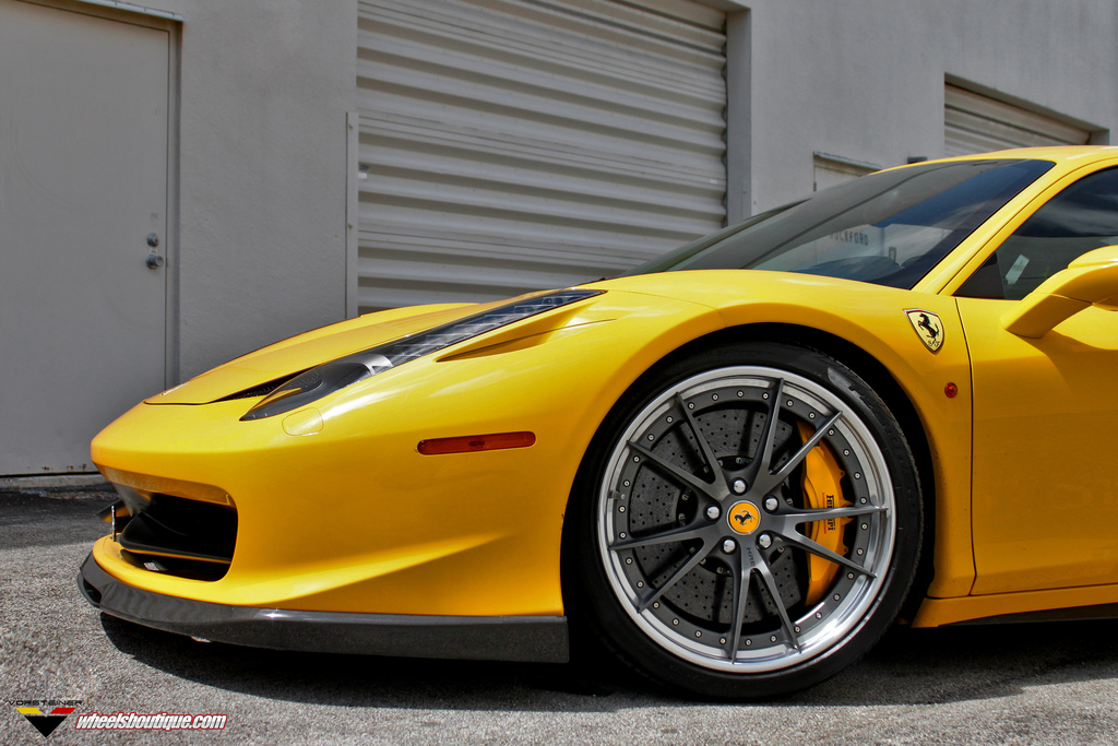 2013 Ferrari 458 Italia photo