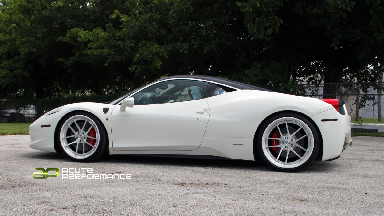 2012 Ferrari 458 Italia photo