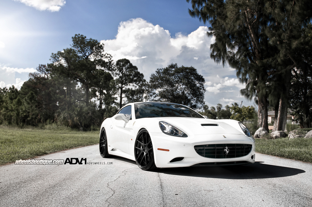 2010 Ferrari California photo
