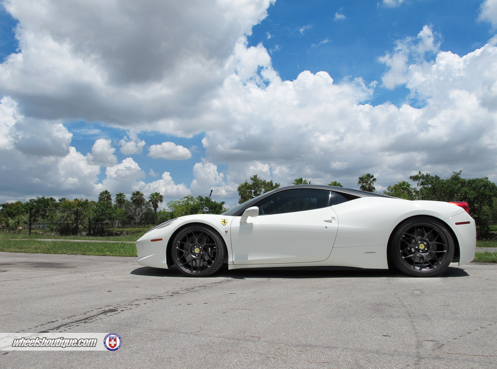 2010 Ferrari 458 Italia photo