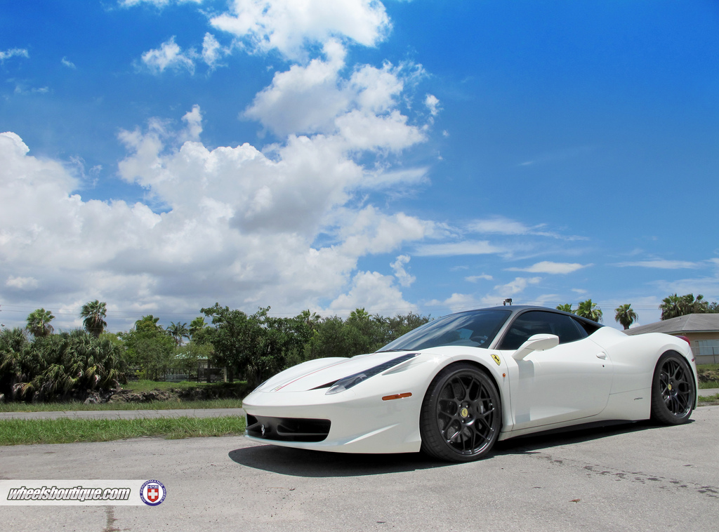 2010 Ferrari 458 Italia photo