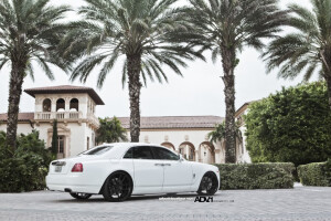 2012 Rolls-Royce Ghost