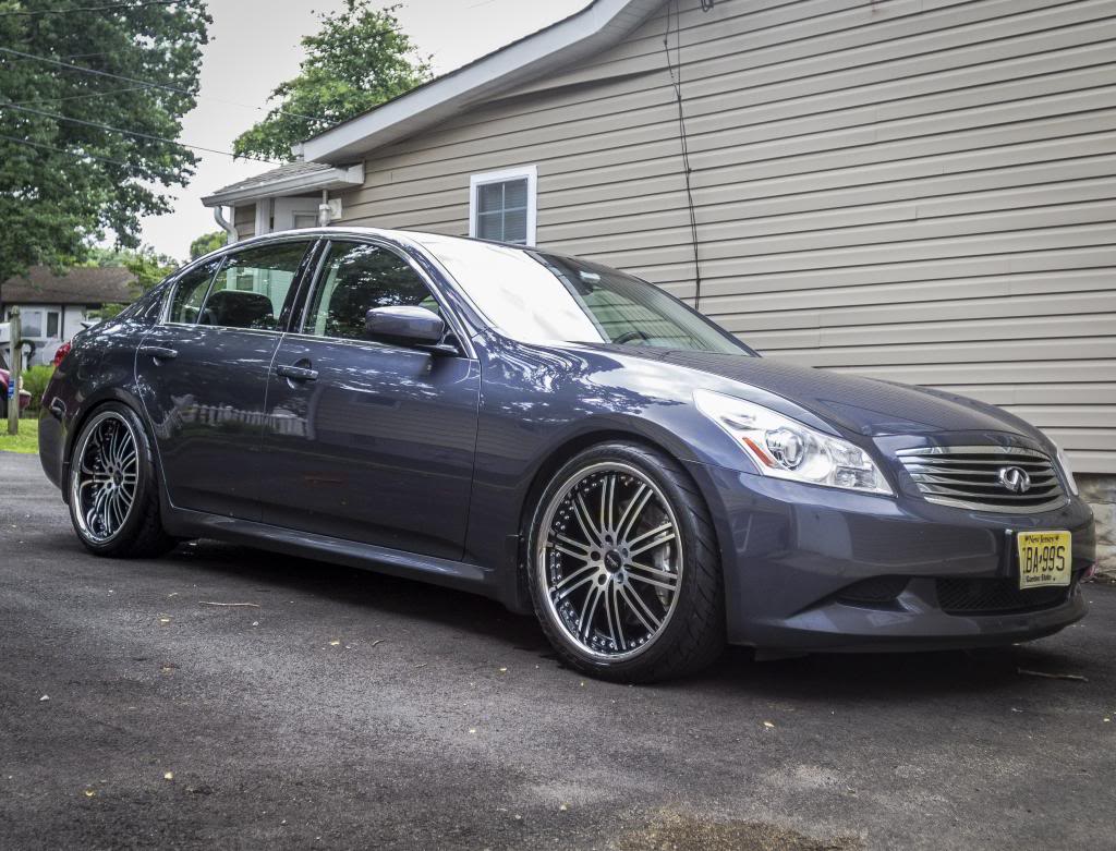2009 Infiniti G37 photo