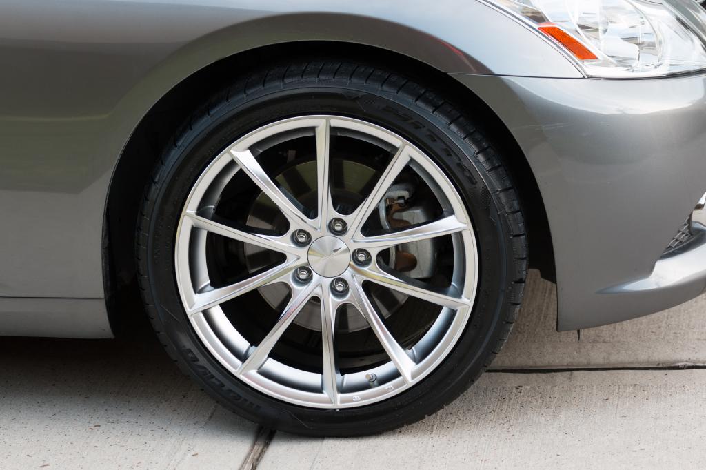 2010 Infiniti G37 photo