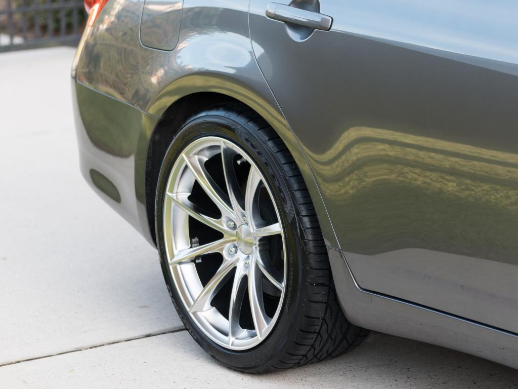 2010 Infiniti G37 photo