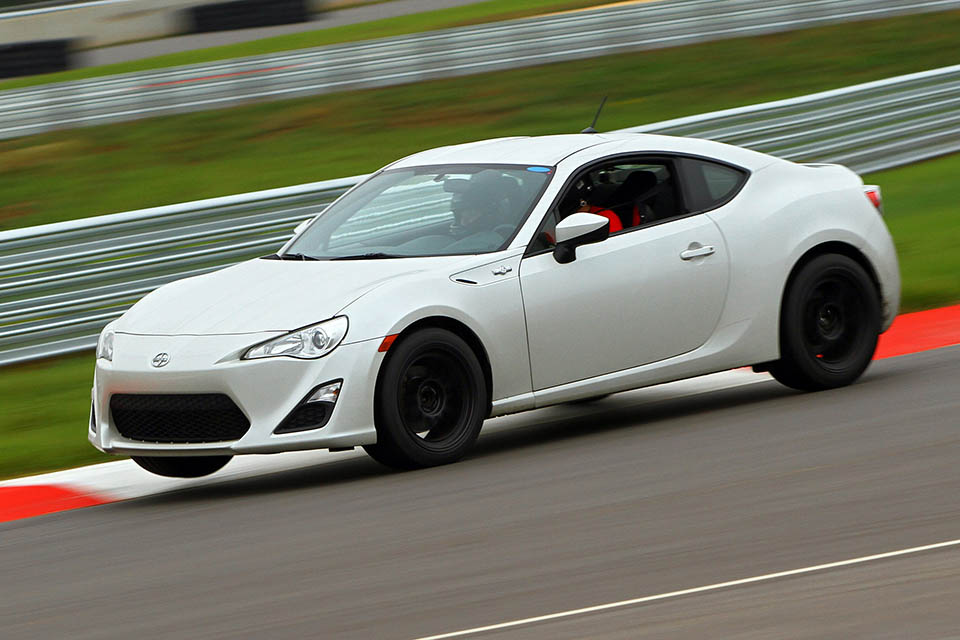2013 Subaru BRZ photo