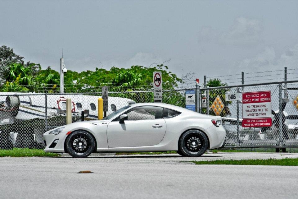 2013 Scion FR-S photo