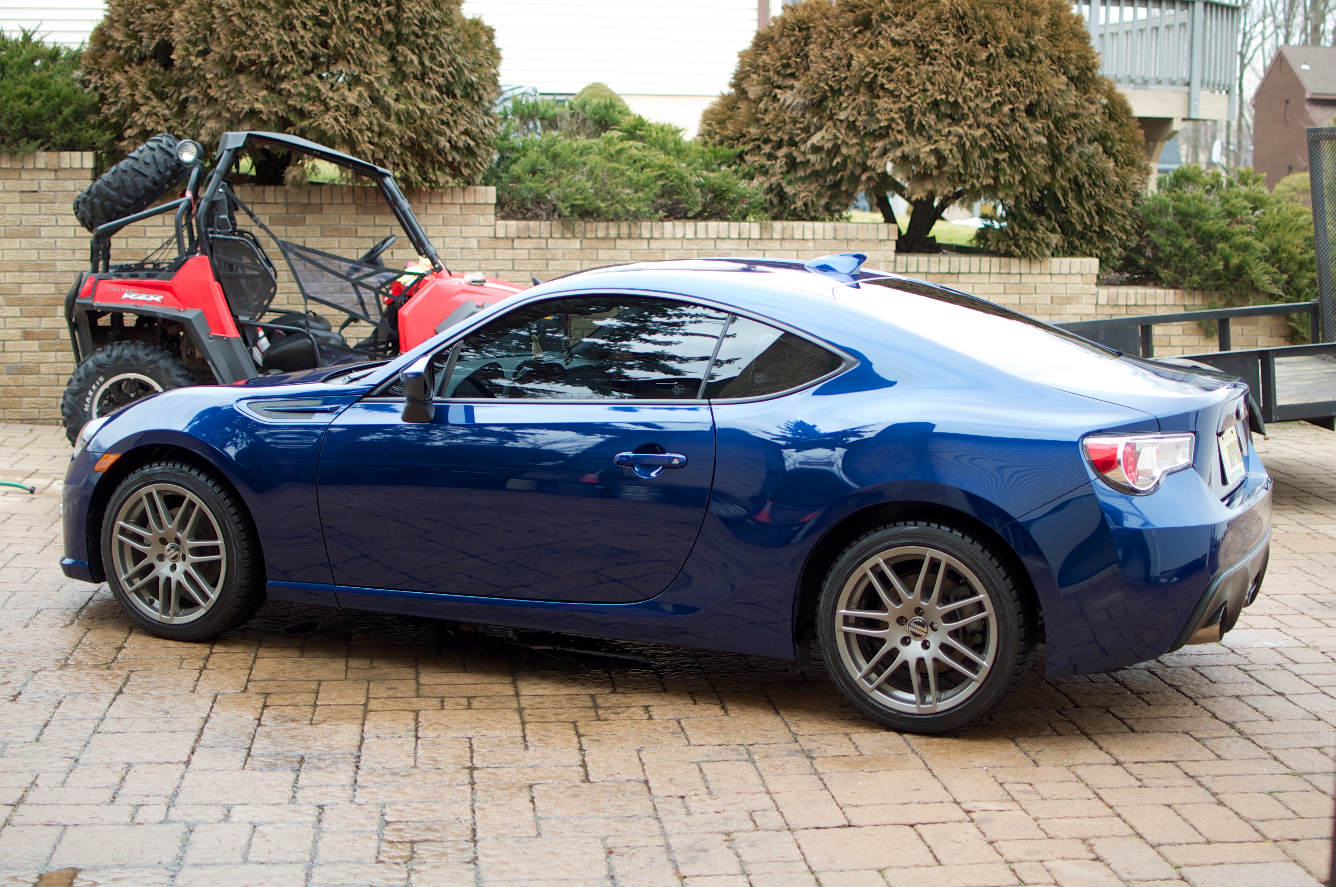 2013 Scion FR-S photo