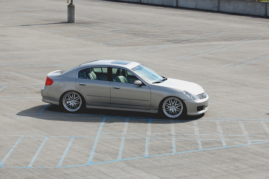 2004 Infiniti G35 photo