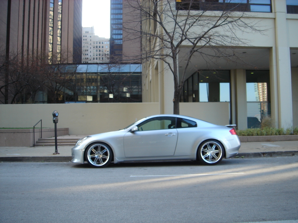 2004 Infiniti G35 photo