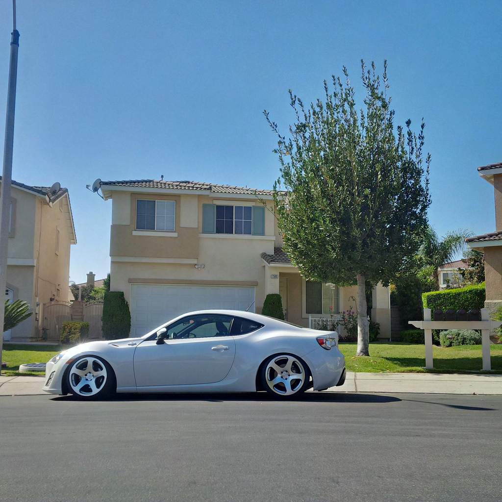2013 Scion FR-S photo