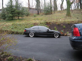 2000 BMW  323