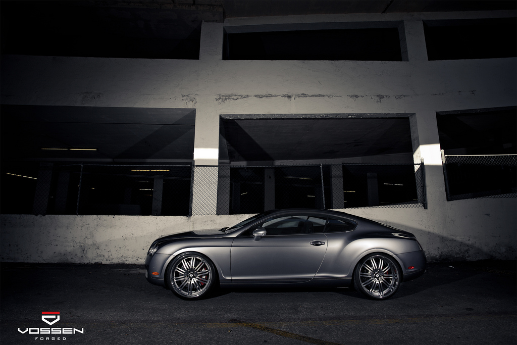 2010 Bentley Continental GT photo