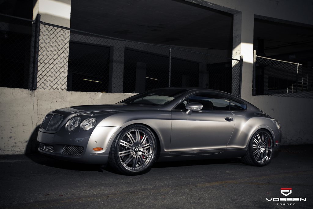 2010 Bentley Continental GT photo
