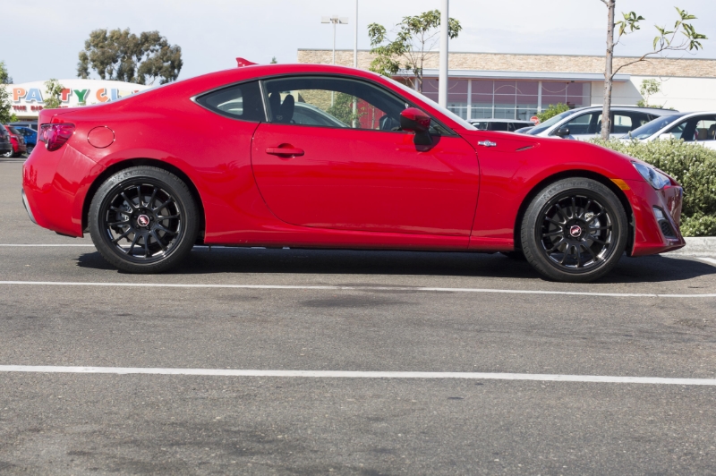 2013 Scion FR-S photo