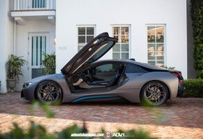 2015 BMW i8