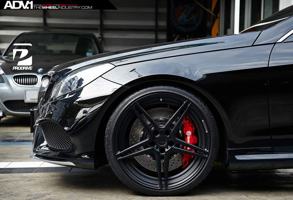 2010 Mercedes-Benz E-Class photo