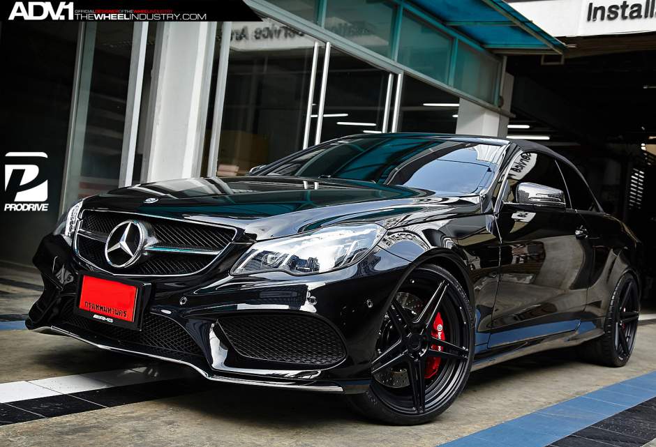 2010 Mercedes-Benz E-Class photo
