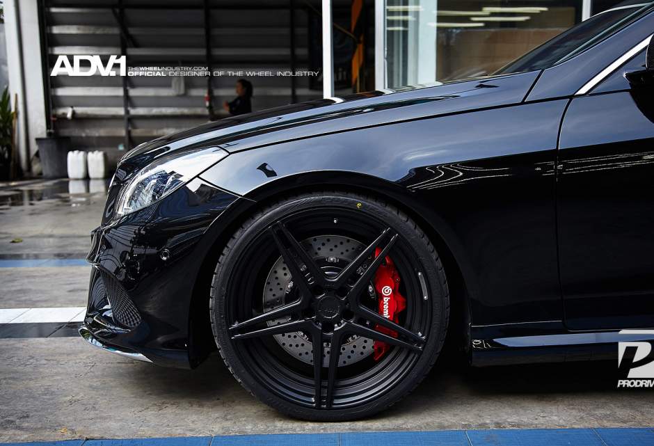 2013 Mercedes-Benz E-Class photo