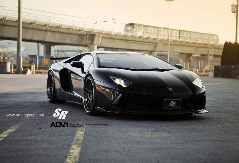 2013 Lamborghini Aventador photo