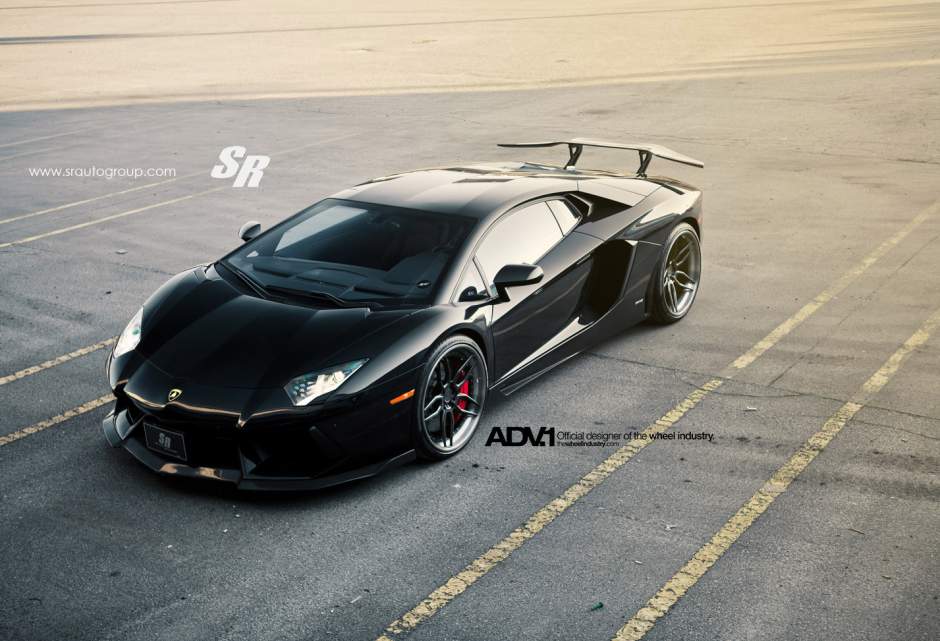 2013 Lamborghini Aventador photo