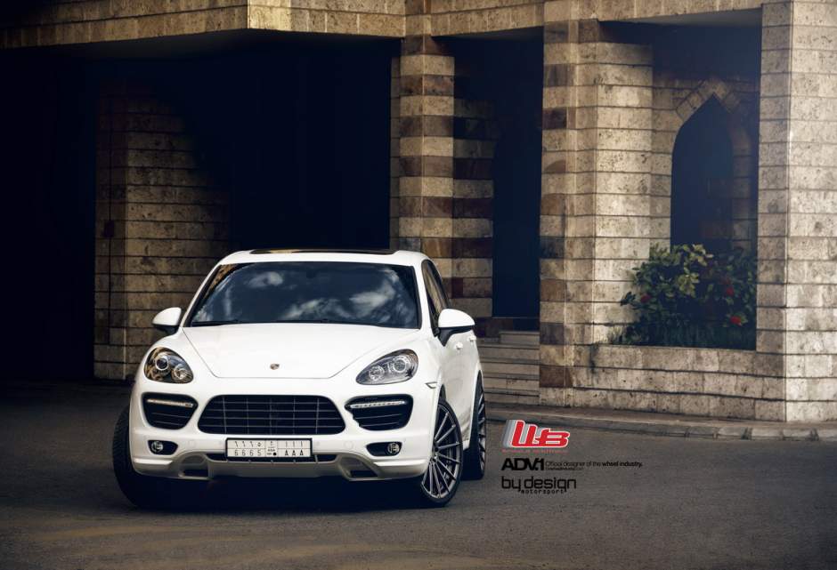 2013 Porsche Cayenne photo