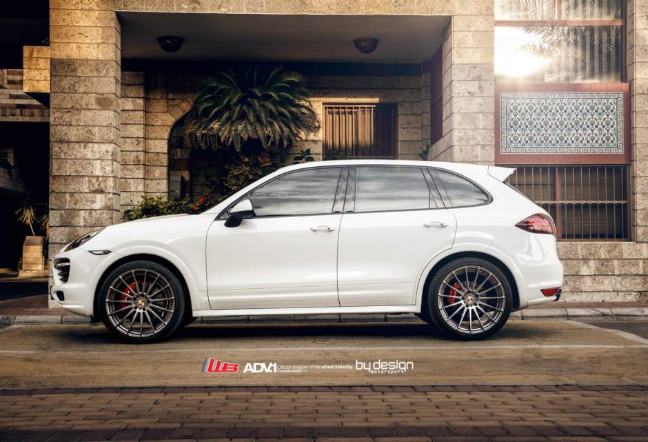 2013 Porsche Cayenne photo