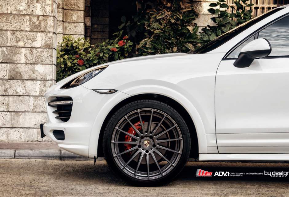 2013 Porsche Cayenne photo