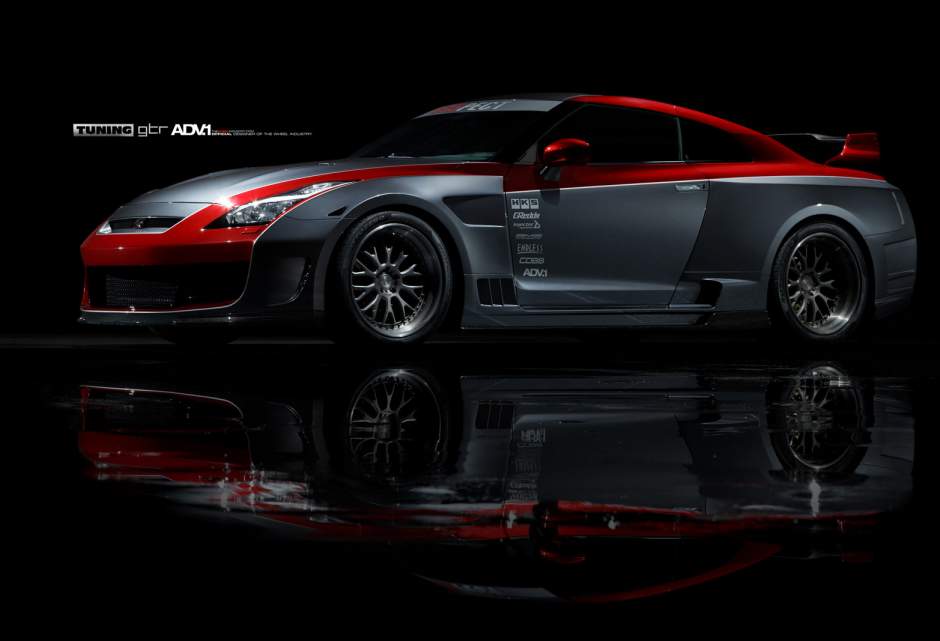 2014 Nissan GT-R photo