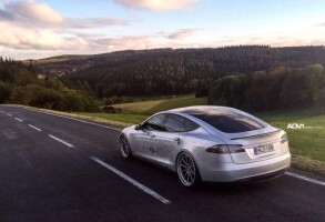 2014 Tesla Model S
